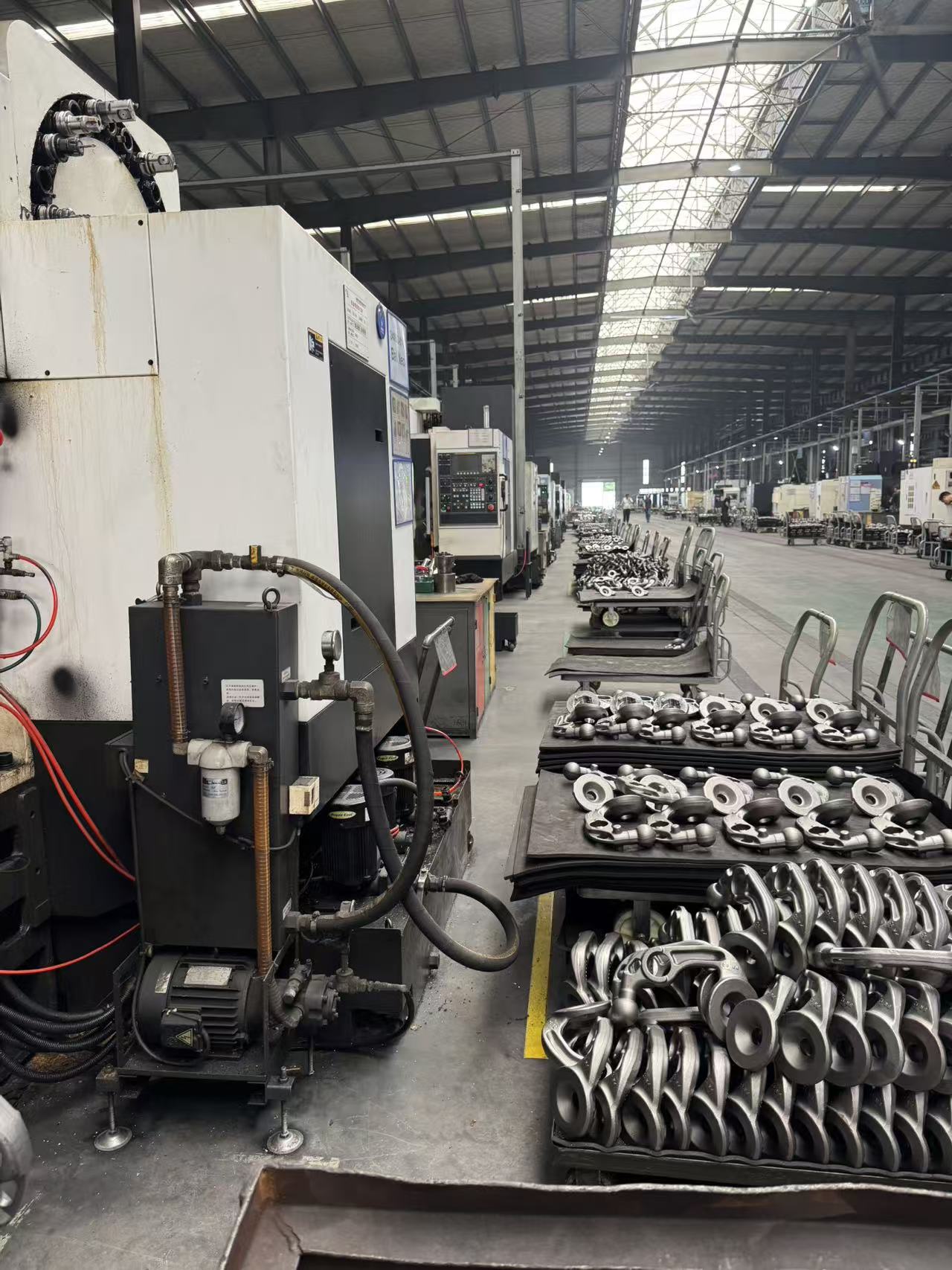 Commoda technicae liquidae moriuntur cudendo machinis